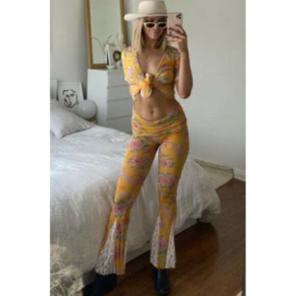 NWT FREE PEOPLE X HOT AS HELL Sz M HAH ALL TIED UP SET FLARE PANT & TOP MARIGOLD - Picture 5 of 5